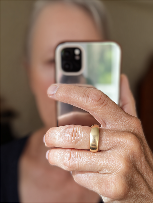 files/arsene2544_A_casual_iPhone_mirror_selfie_of_a_white_woman_at__eeb97401-6003-44e9-8d10-8830649a3ff1_1_1.png